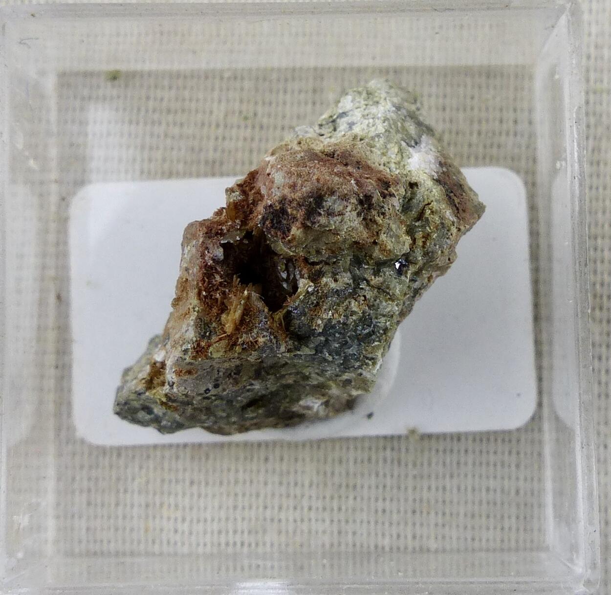 Axinite-(Mn)