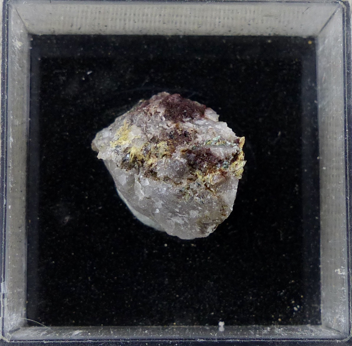 Ardennite-(As) & Fuchsite