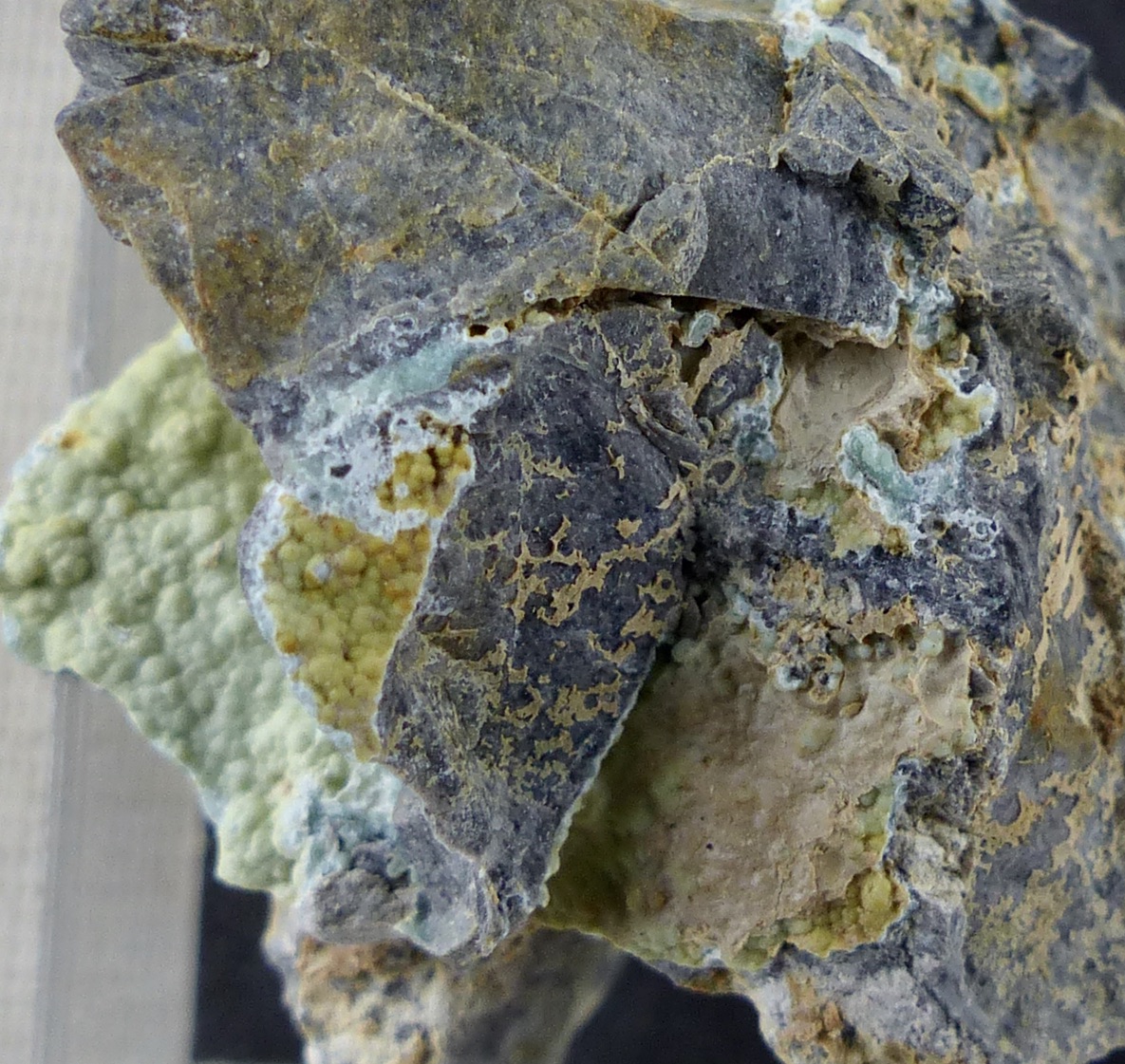 Plattnerite & Turquoise