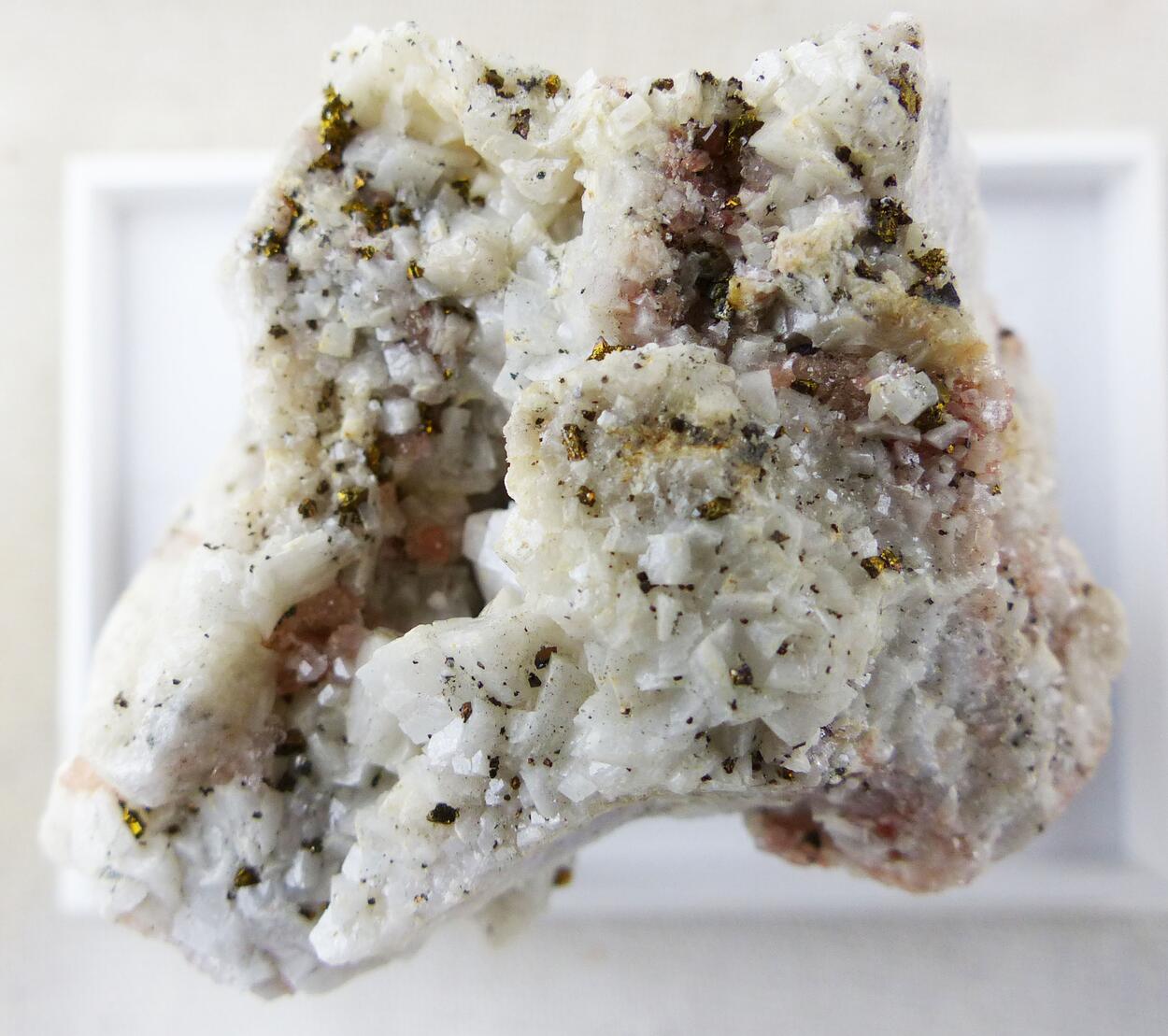 Quartz & Chalcopyrite On Dolomite
