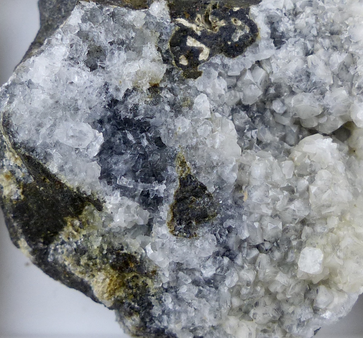 Hydroxyapophyllite-(K)