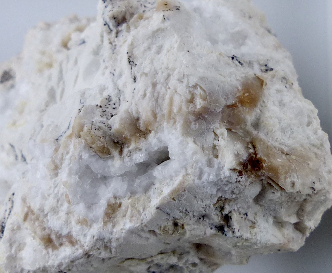 Hydroxyapophyllite-(K)