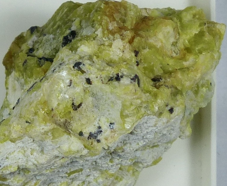 Dypingite On Lizardite