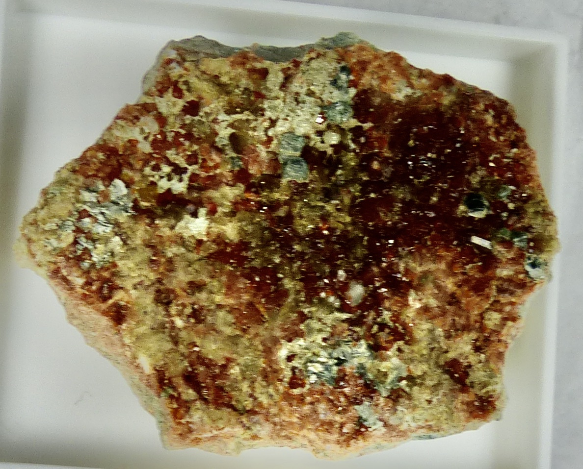 Grossular & Vesuvianite & Diopside