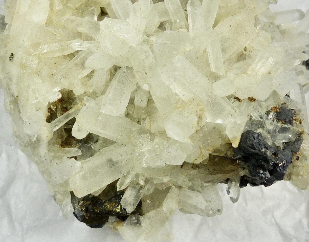 Quartz & Chalcopyrite & Galena