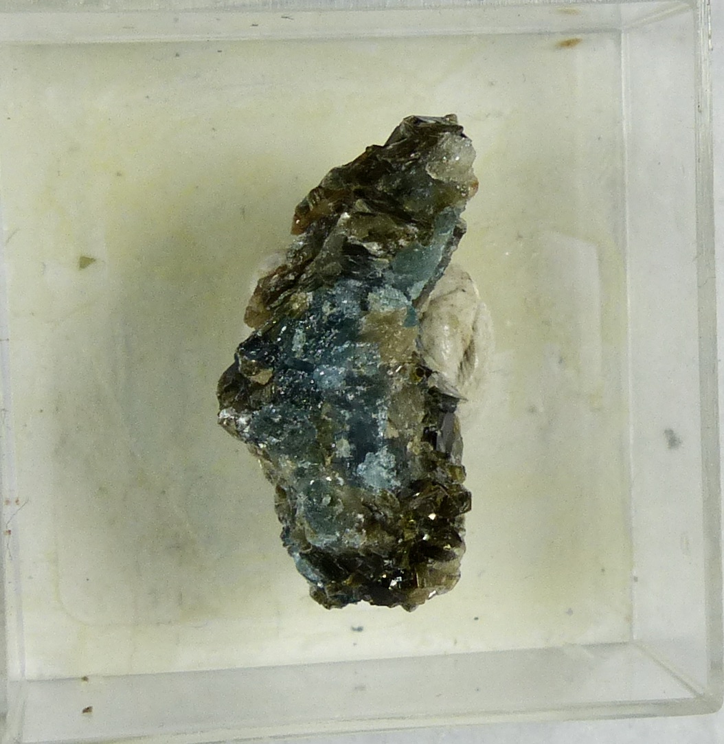 Sapphirine & Phlogopite