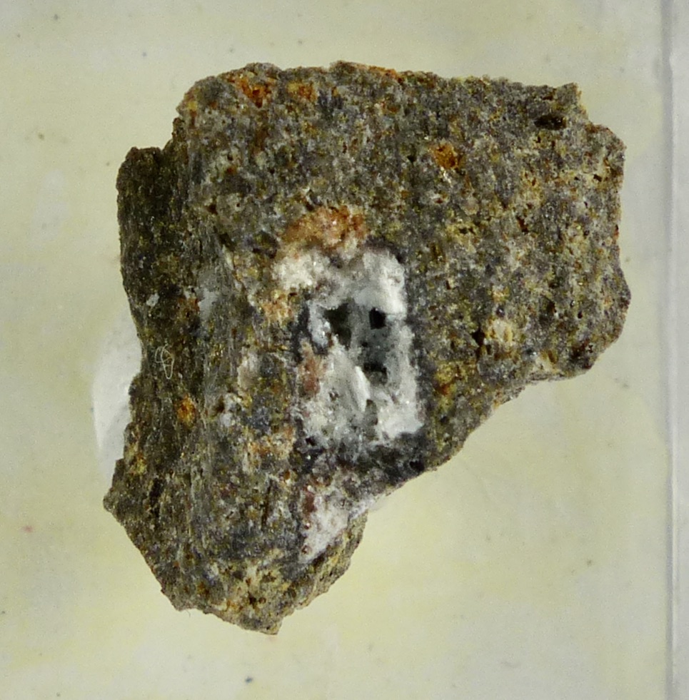 Pseudobrookite & Sillimanite & Sanidine