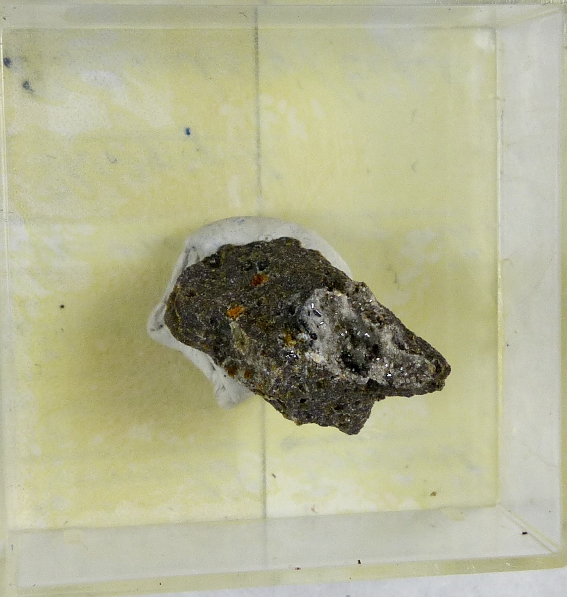 Hematite & Forsterite & Pseudobrookite