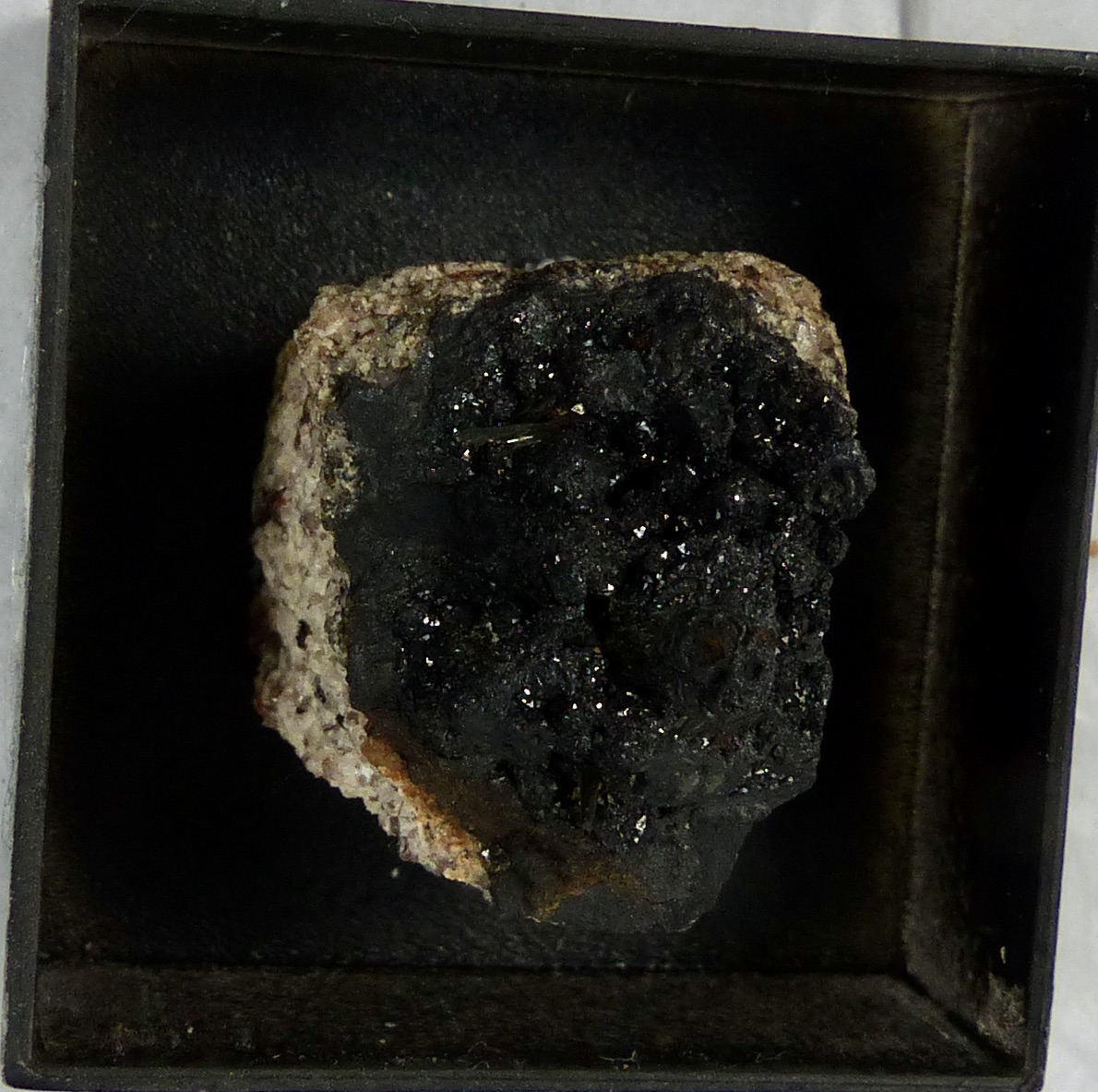 Braunite & Pyrolusite