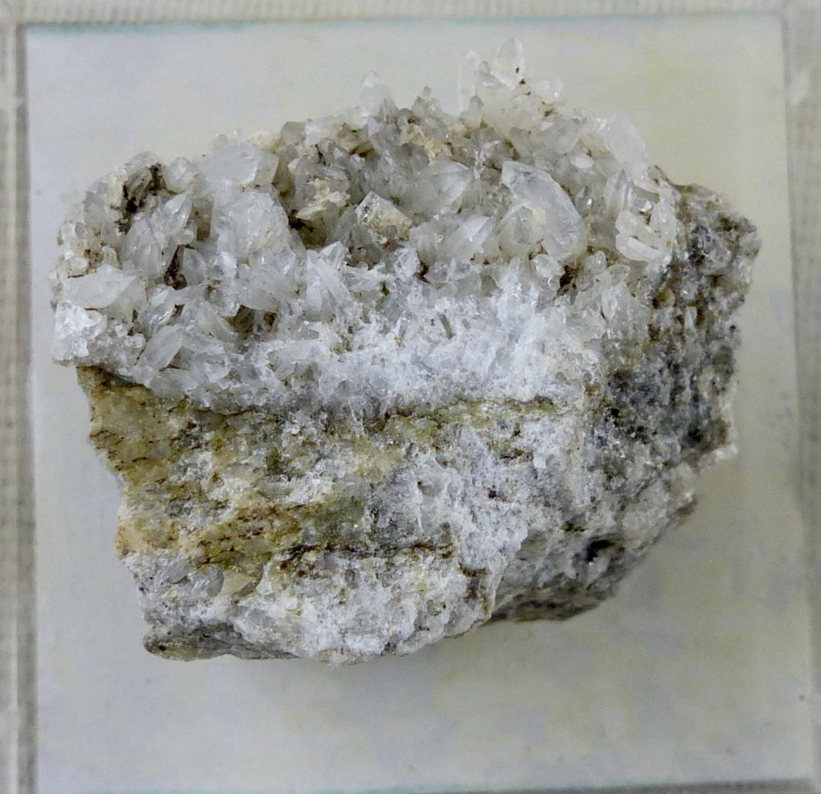 Epistilbite & Quartz