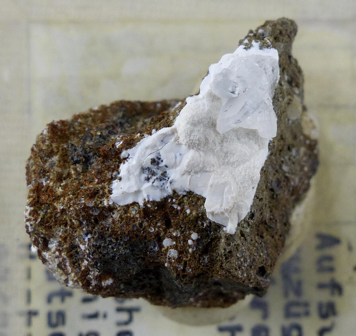 Chabazite-Na & Tobermorite