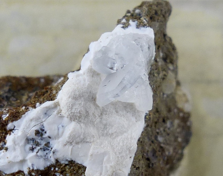 Chabazite-Na & Tobermorite