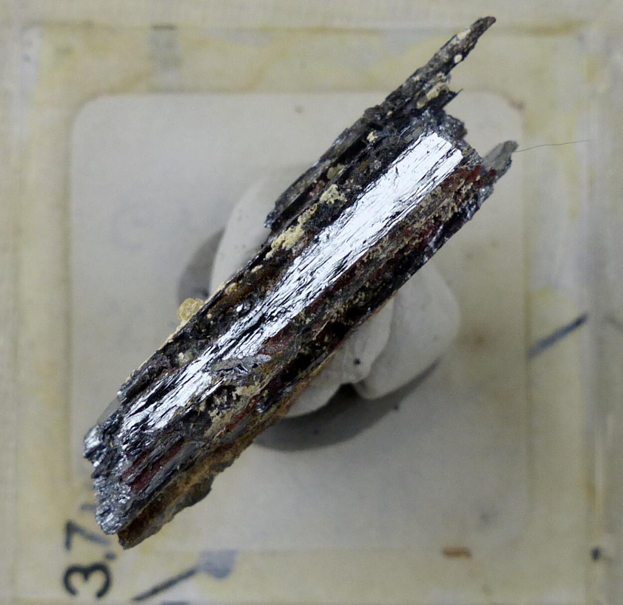 Coquandite & Klebelsbergite & Metastibnite & Sulphur On Stibnite