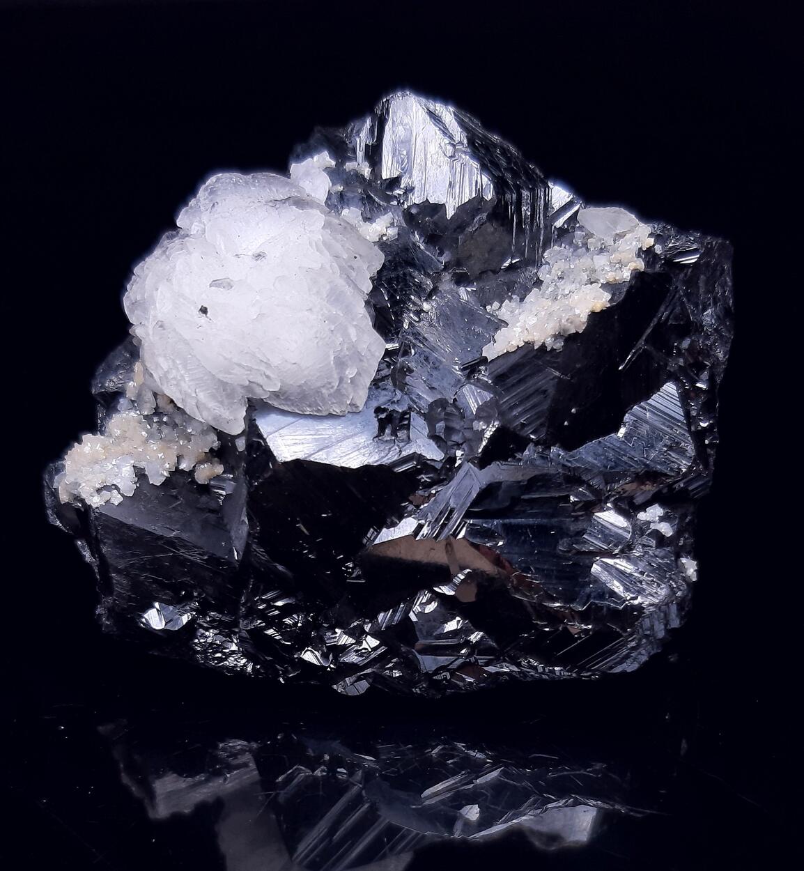 Sphalerite & Calcite