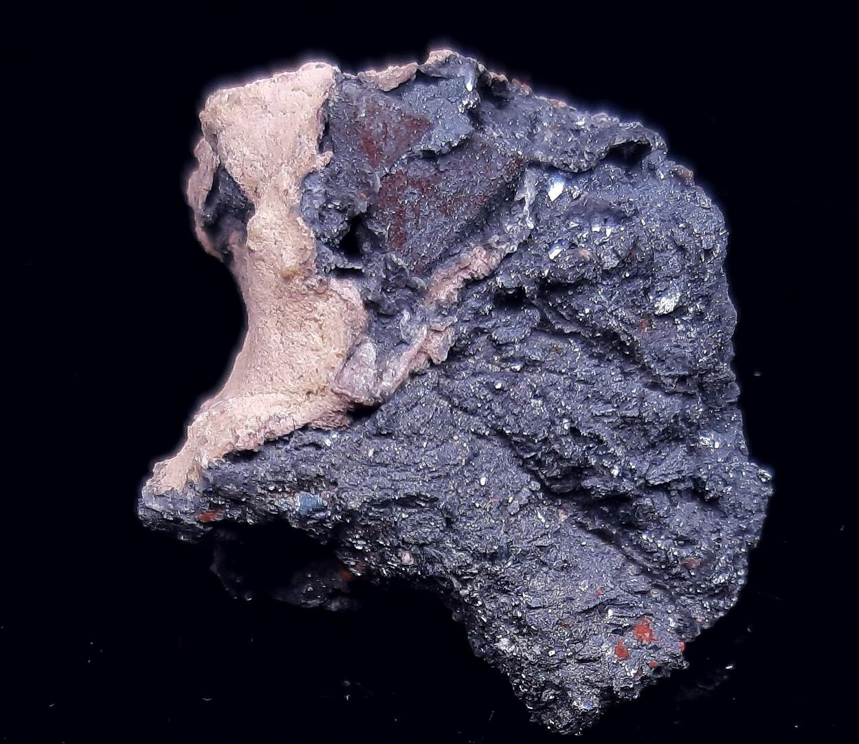 Zunyite