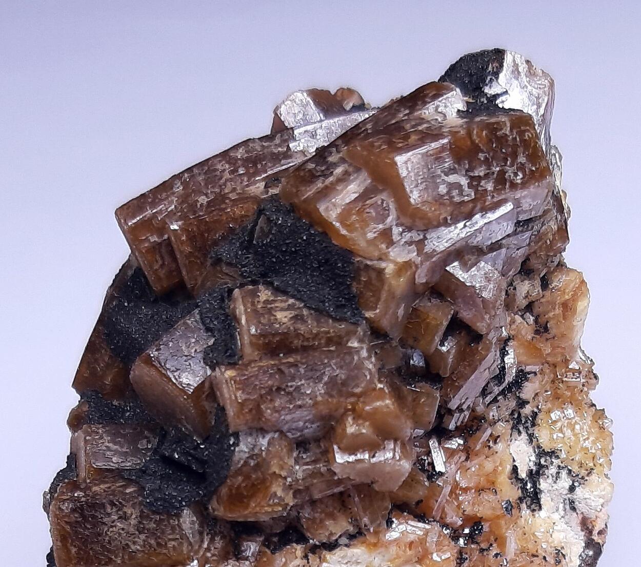 Vanadinite & Mottramite & Descloizite