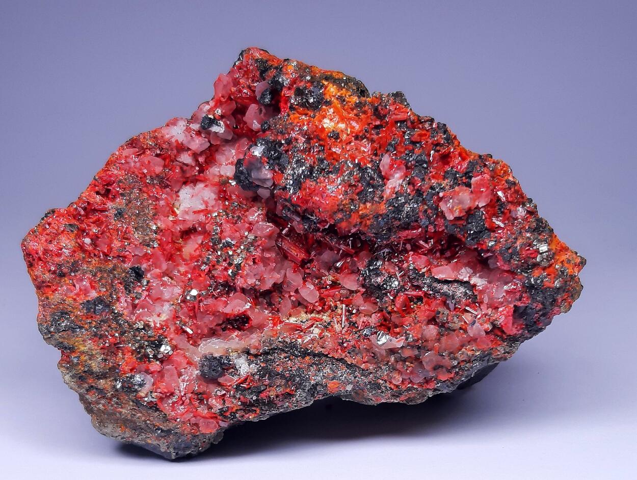 Realgar & Pyrite & Calcite