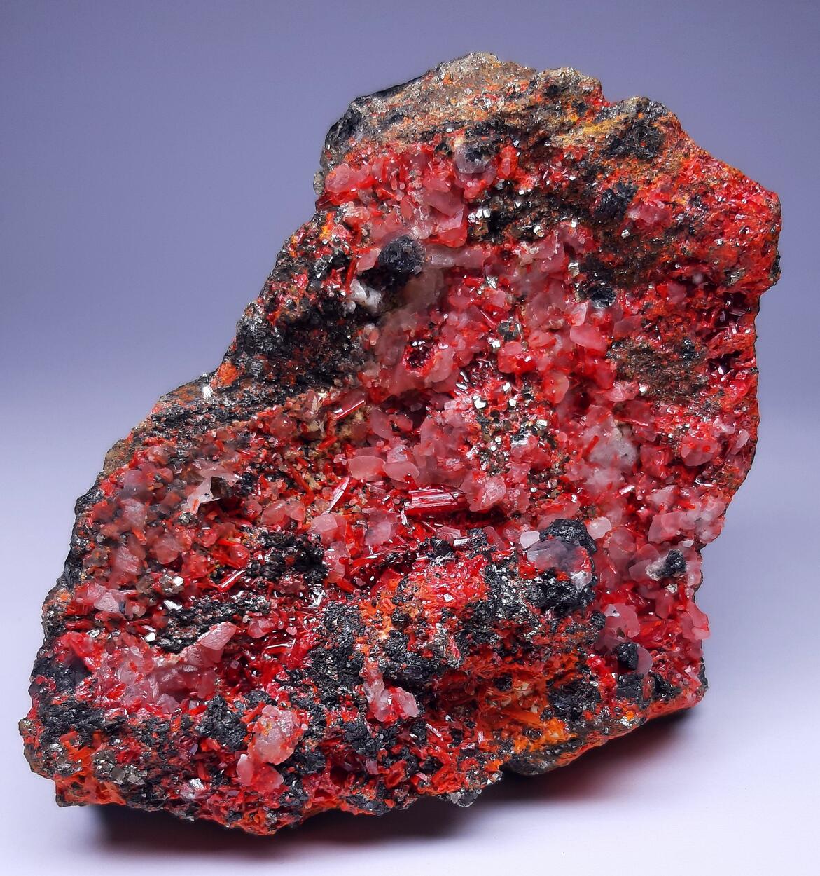 Realgar & Pyrite & Calcite