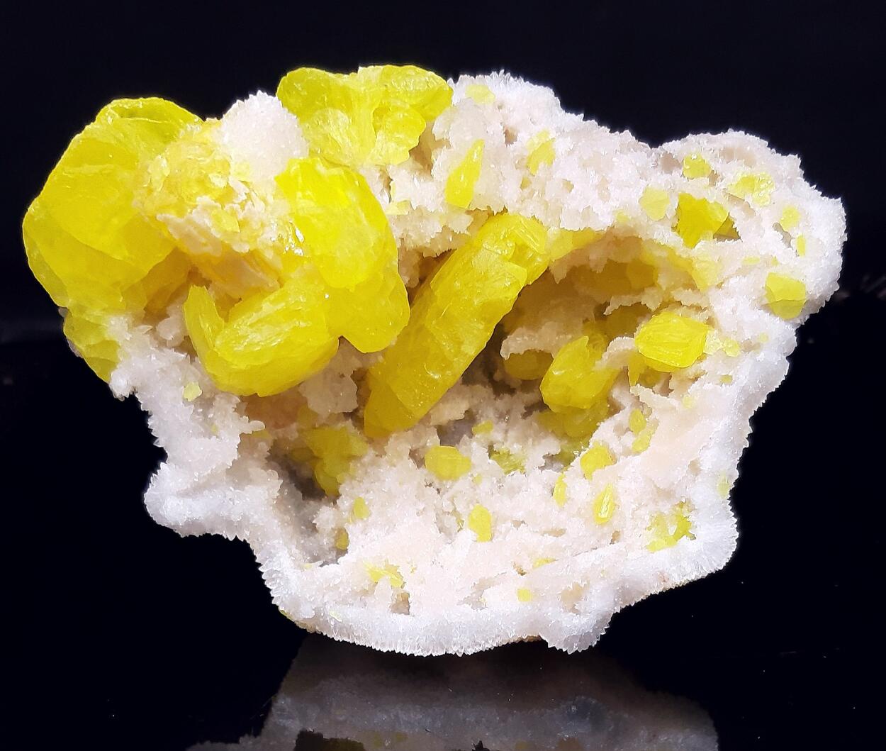 Sulphur & Aragonite