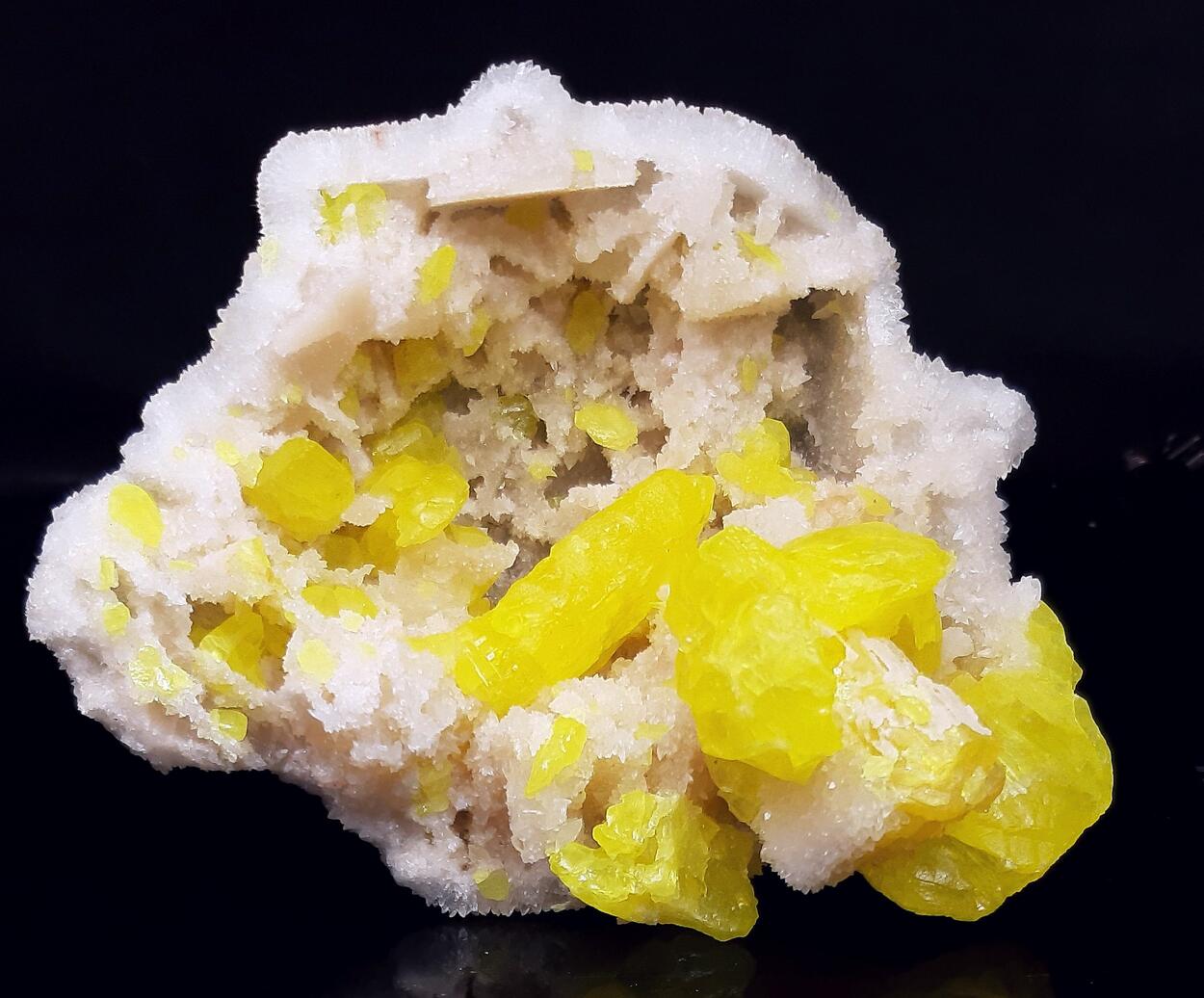 Sulphur & Aragonite