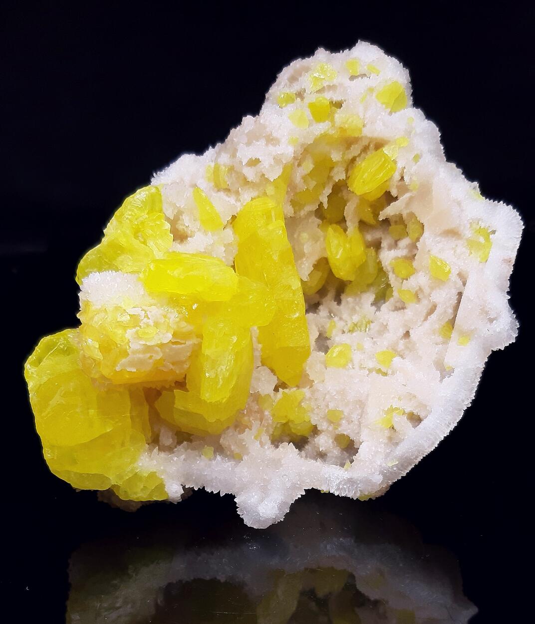 Sulphur & Aragonite