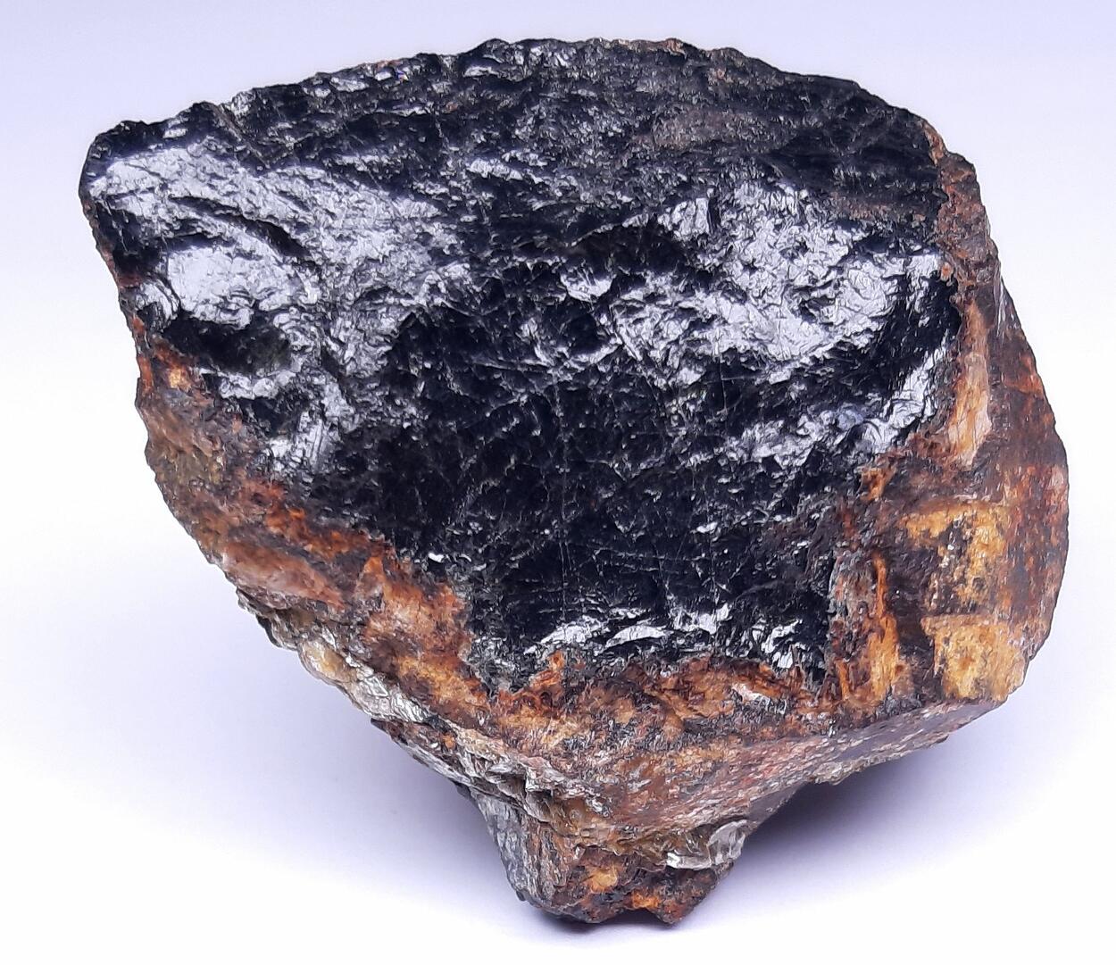 Gadolinite-(Y)