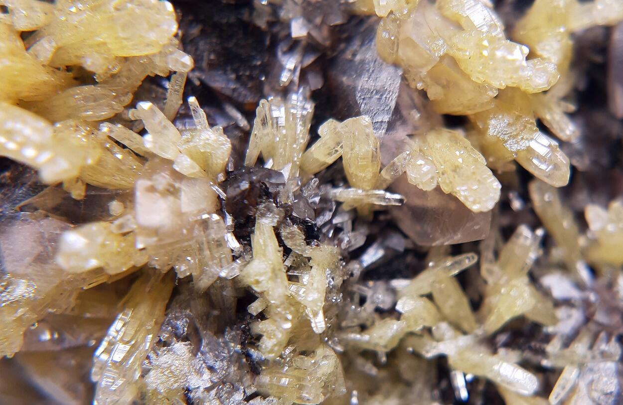 Mimetite Smithsonite & Tennantite