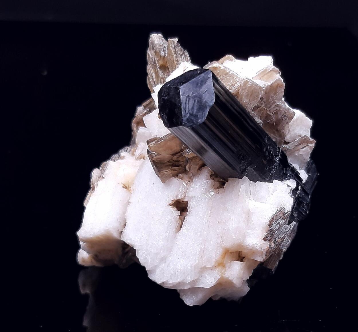 Schorl Albite & Muscovite