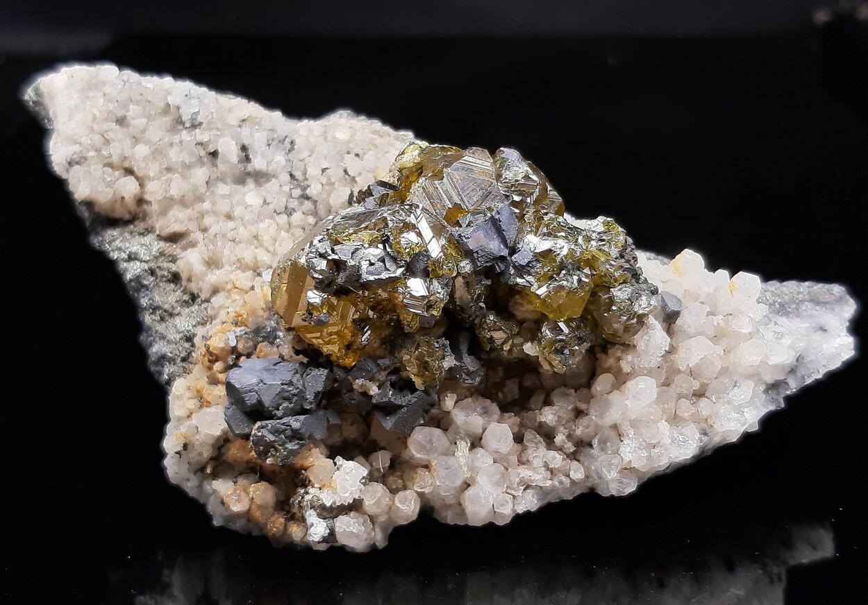 Cleiophane & Sphalerite