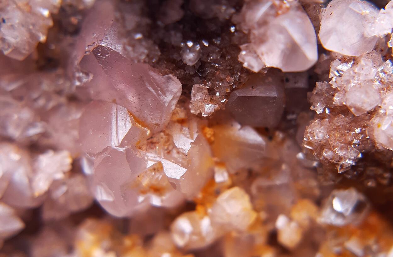 Smithsonite & Dolomite