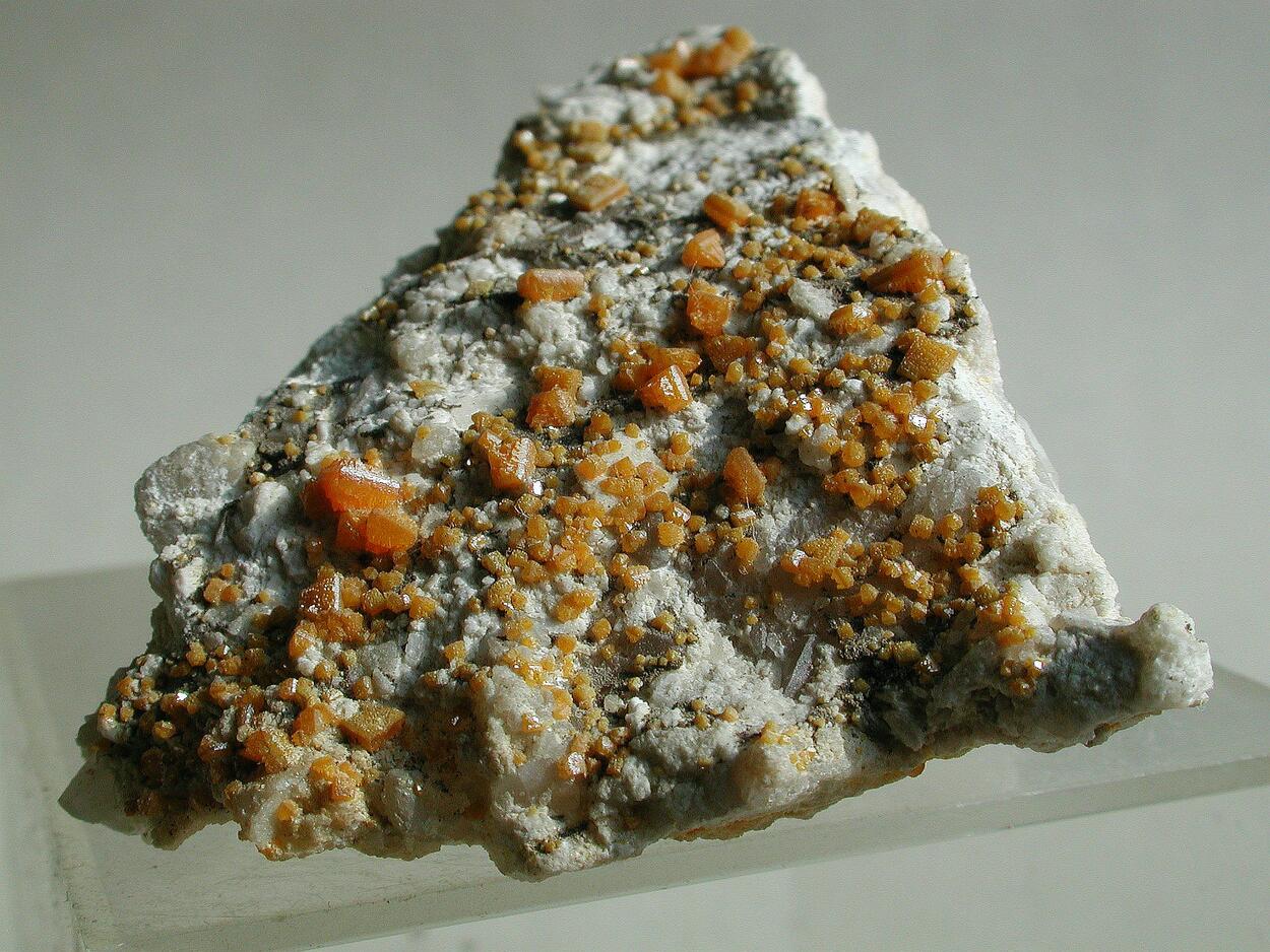 Wulfenite