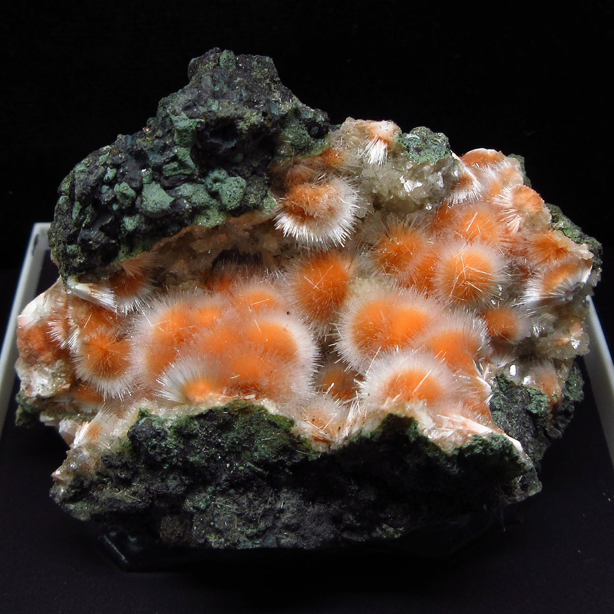 Mesolite On Heulandite 