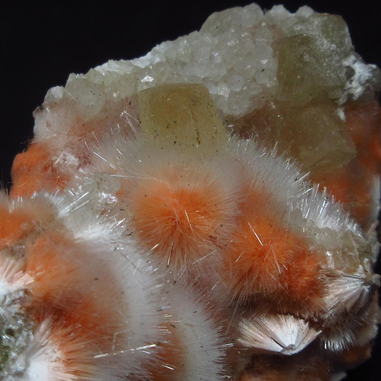 Mesolite With Calcite