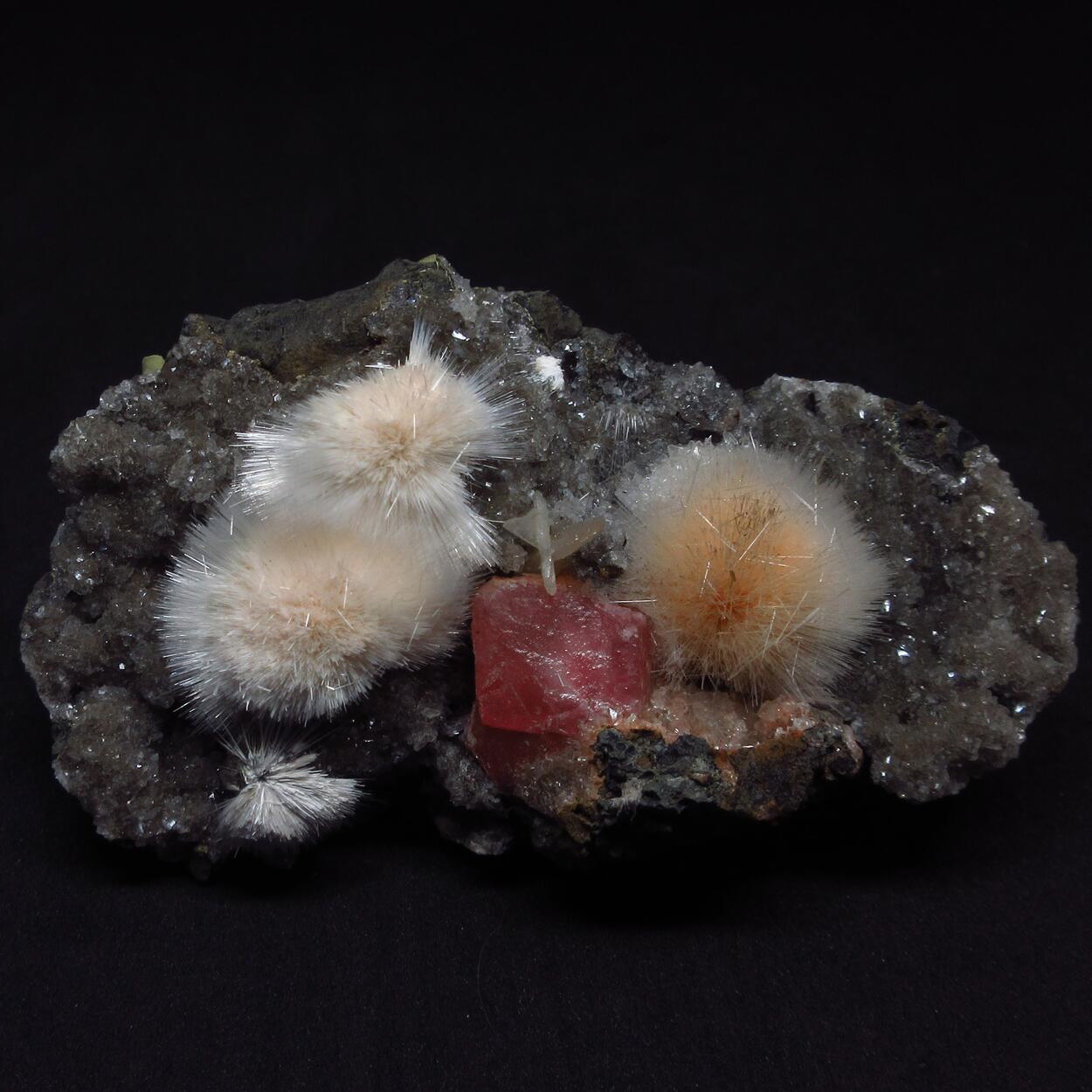 Mesolite With Calcite