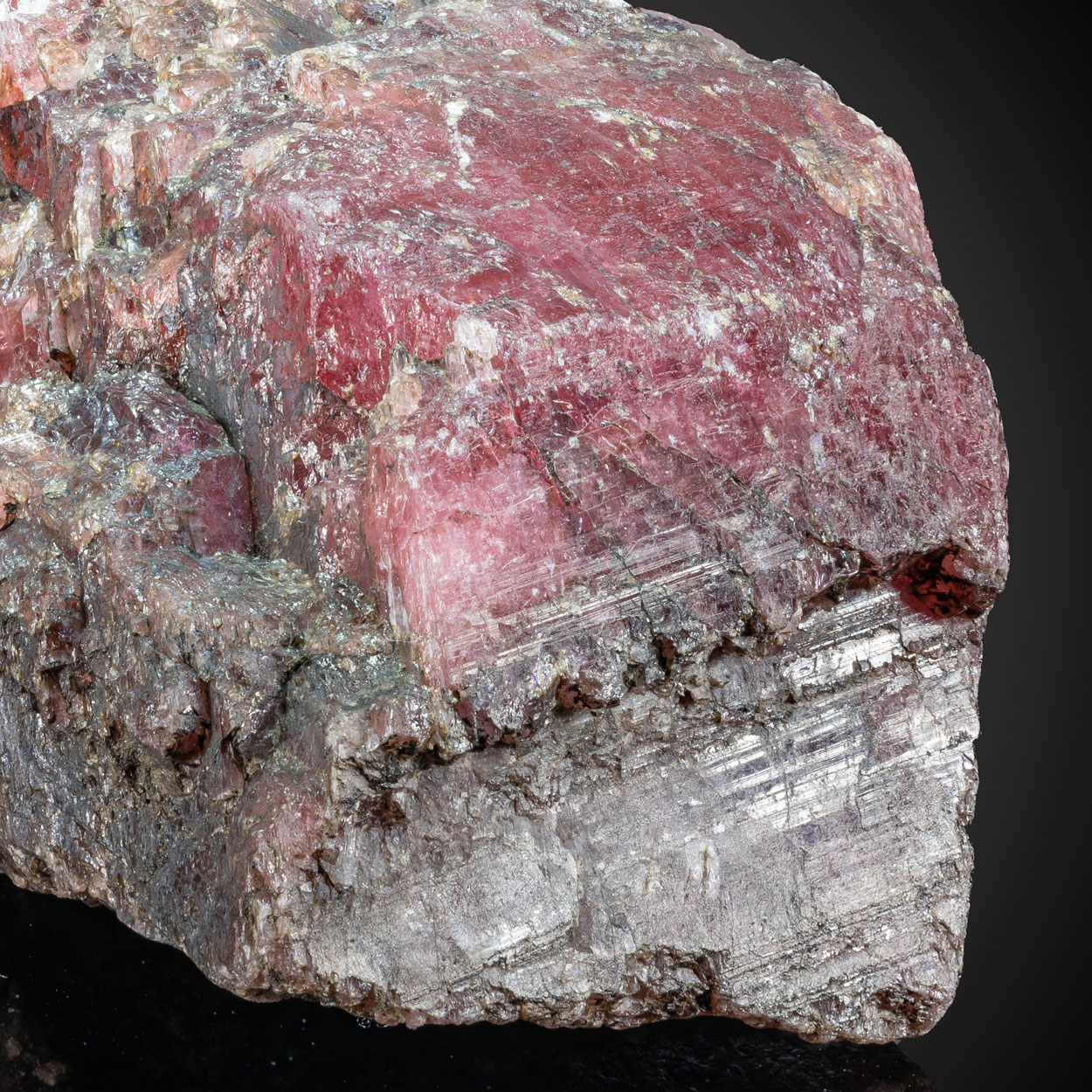 Rhodonite