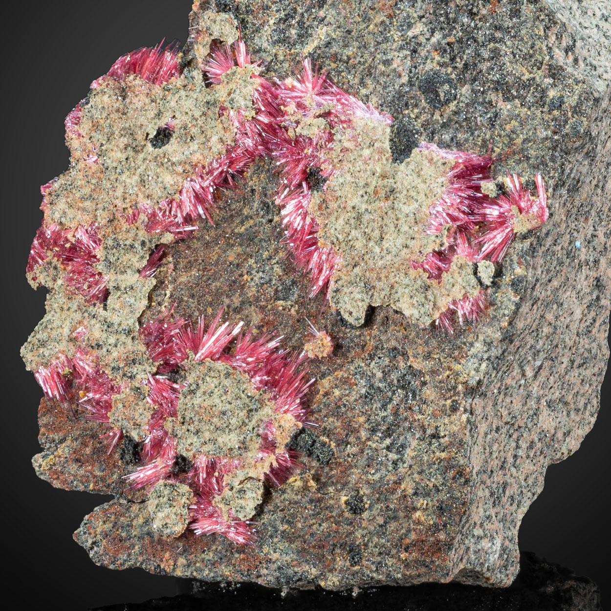 Erythrite