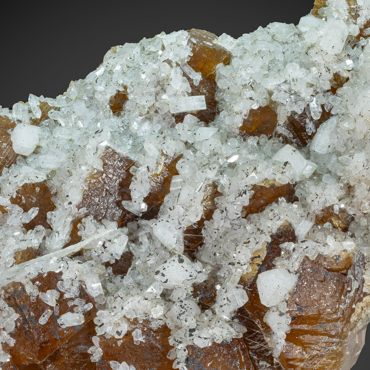 Harmotome Calcite