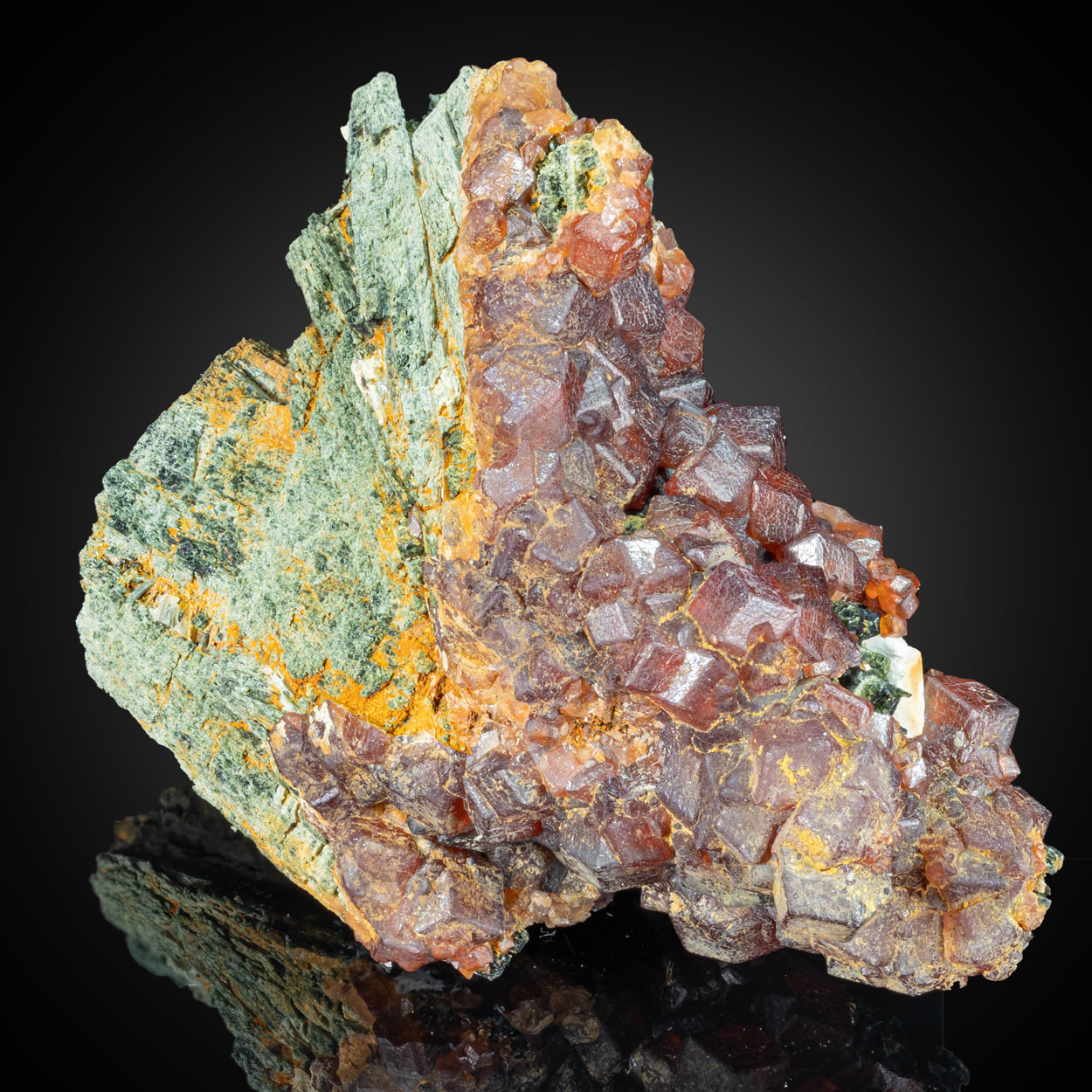 Garnet Var Andradite