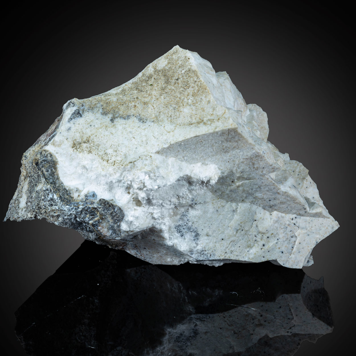 Thaumasite Tobermorite & Plombièrite