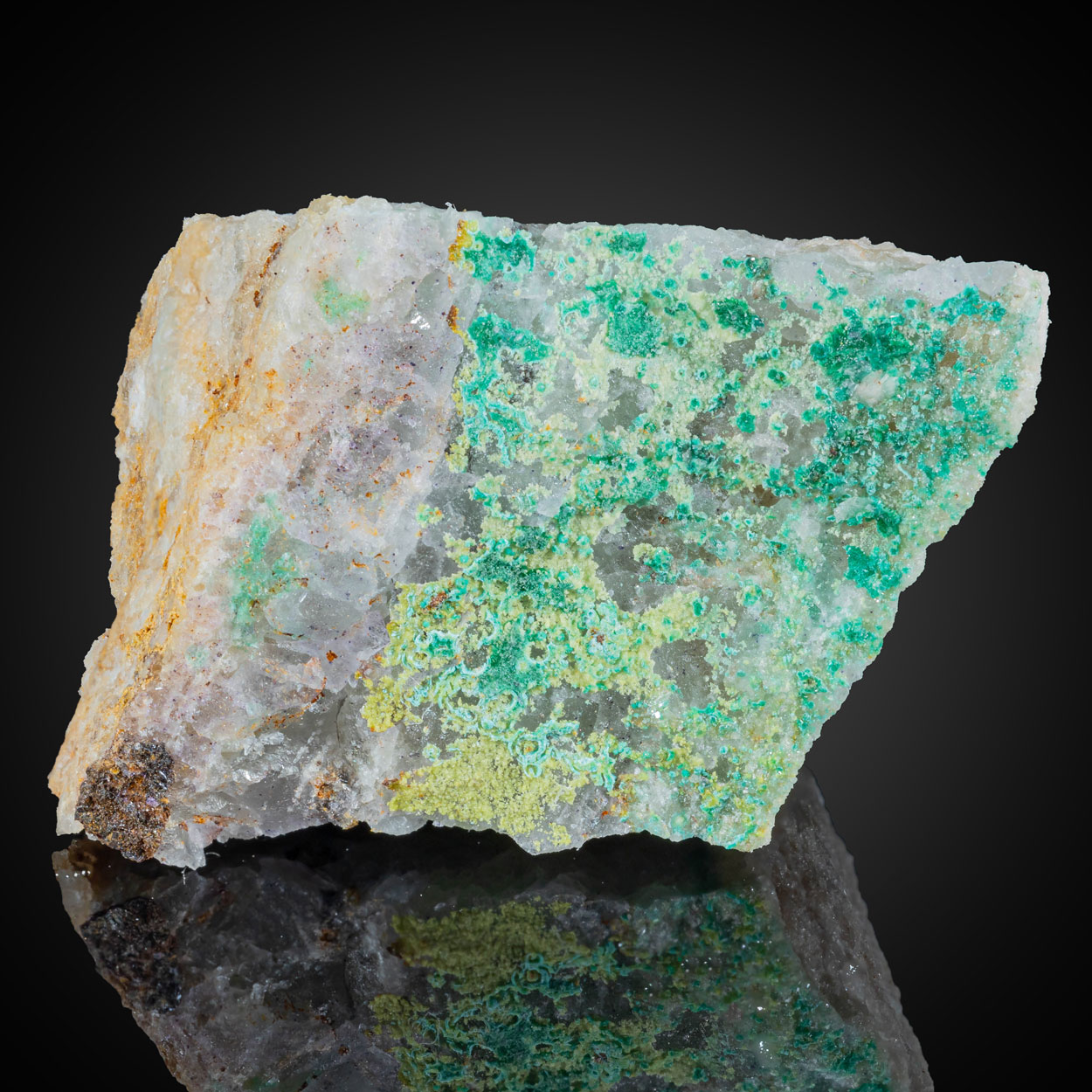 Olivenite & Dussertite & Malachite