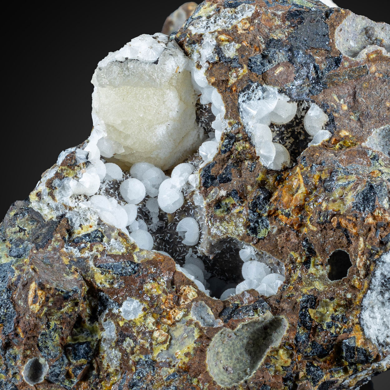 Calcite & Phillipsite