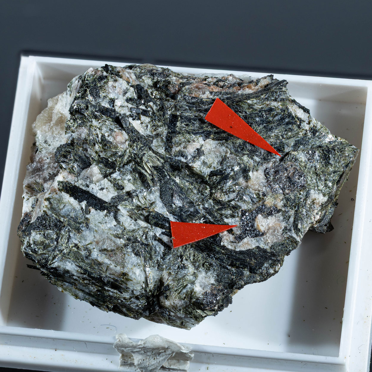 Catapleiite Aegirine & Loparite