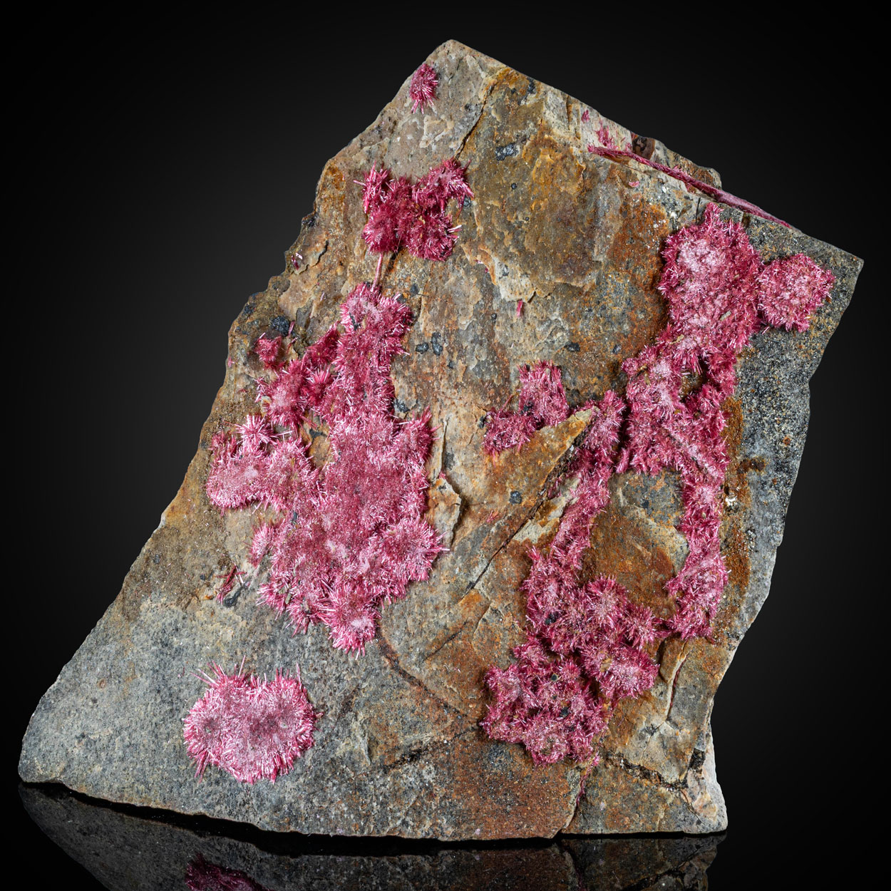 Erythrite