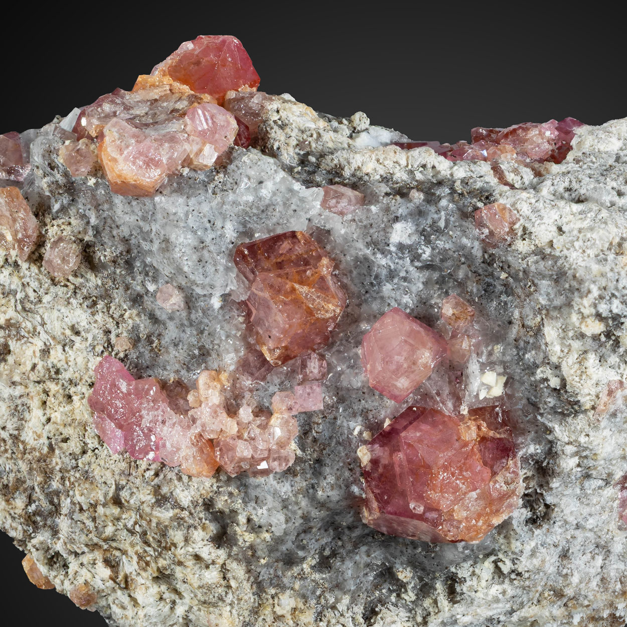 Grossular Var Rosolite