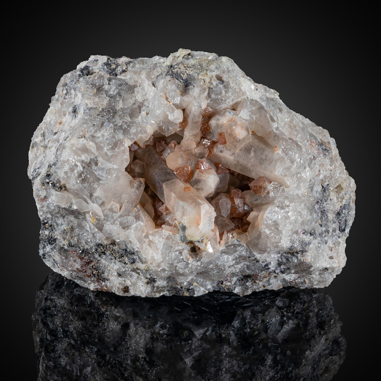 Scheelite On Quartz