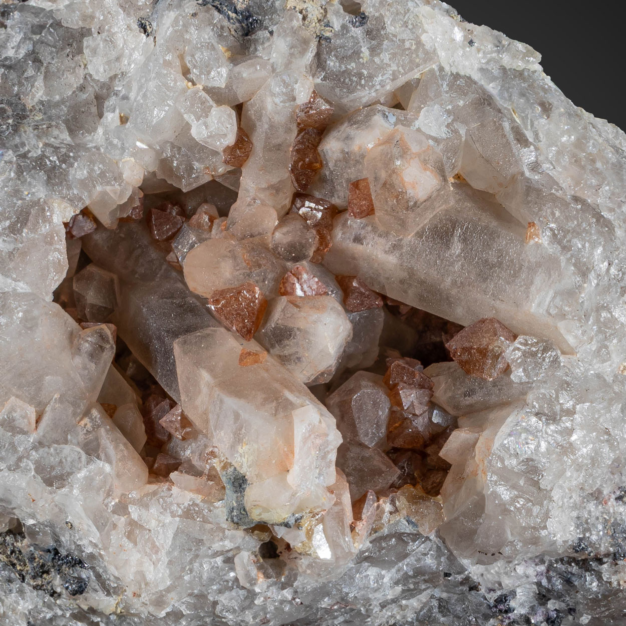 Scheelite On Quartz