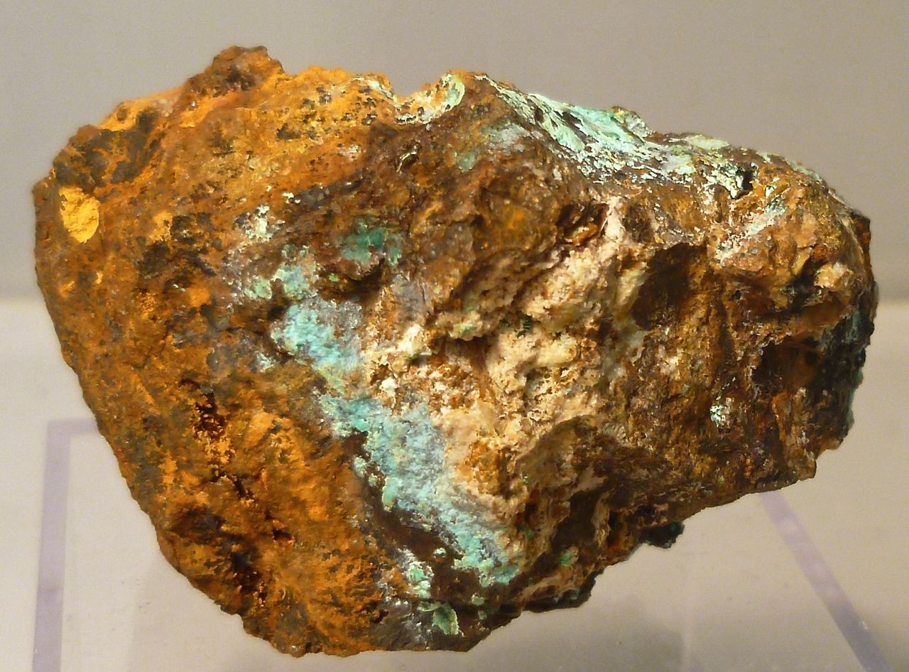 Agardite-(Nd)