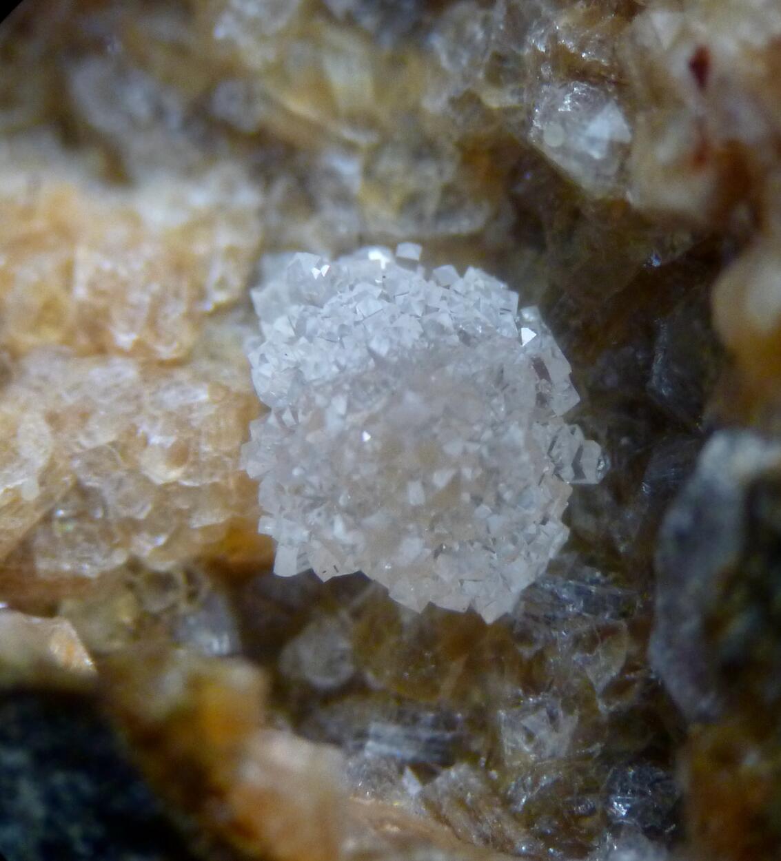 Natrolite & Gmelinite-Na