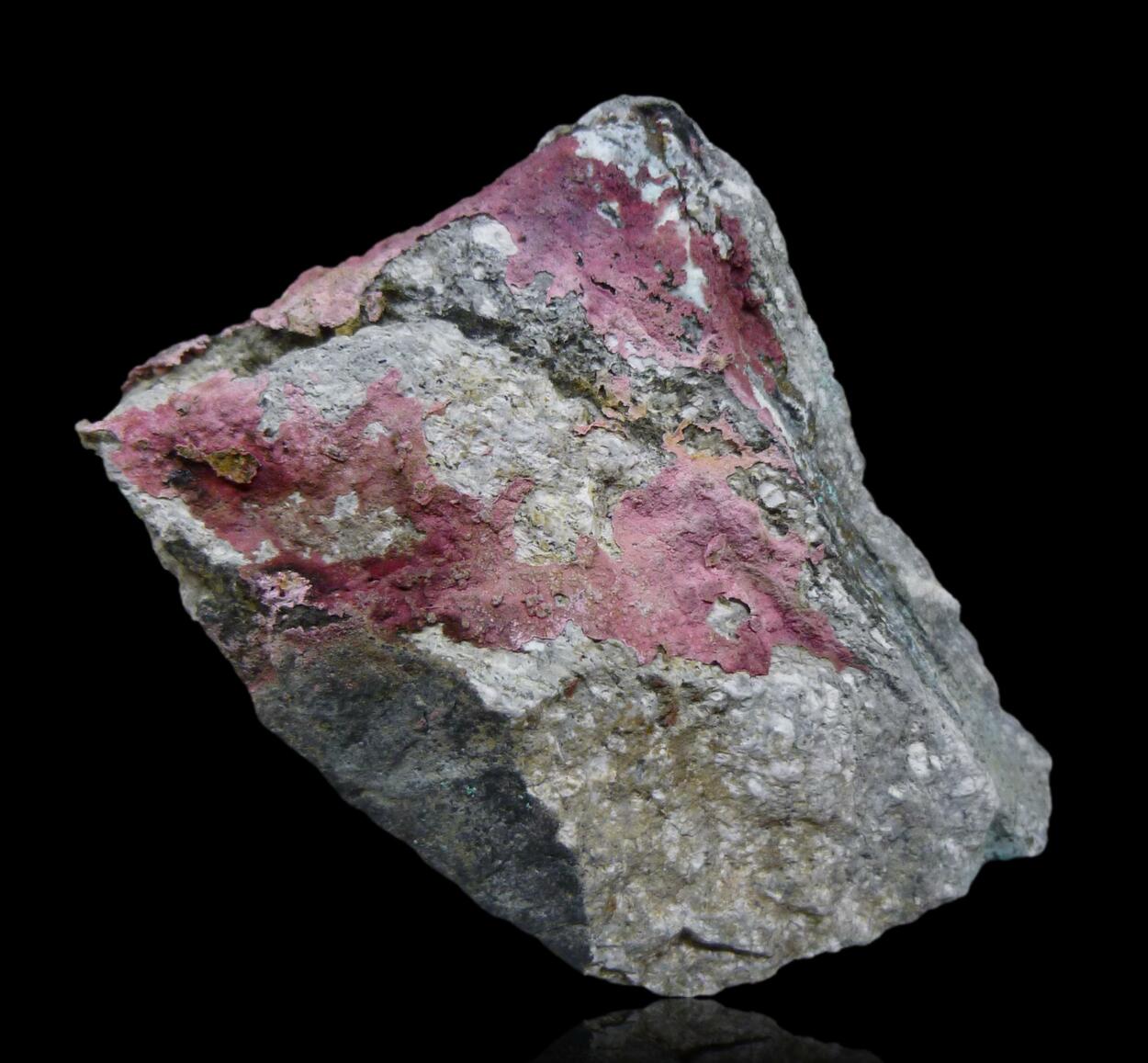 Erythrite