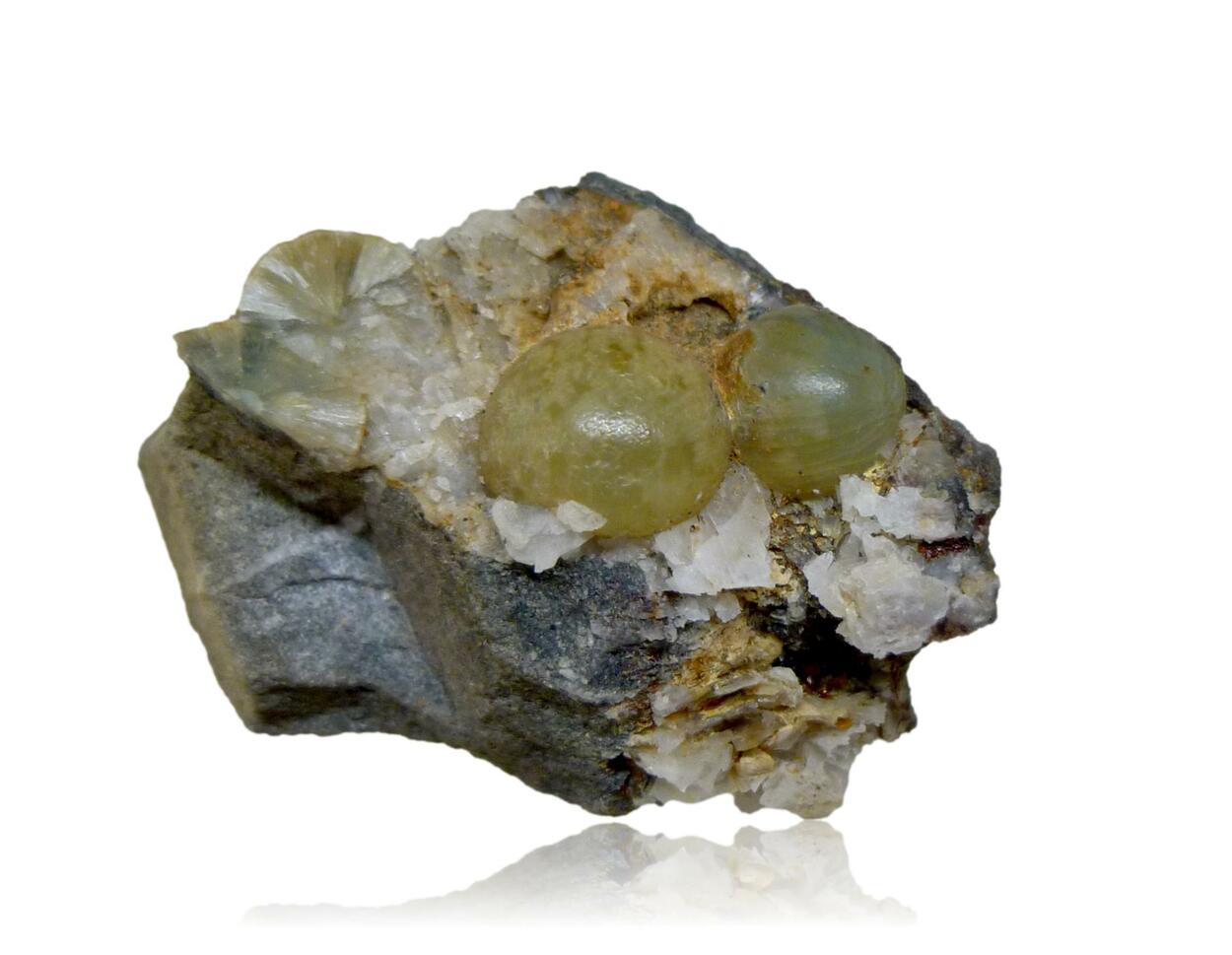 Wavellite